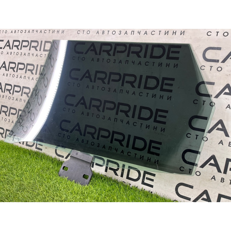 Стекло (кузов и элементы) AUDI A4 B6 2.4BDV 8E9845026