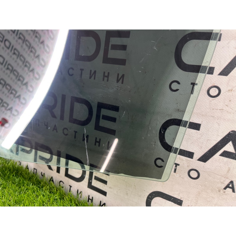 Стекло (кузов и элементы) AUDI A4 B6 2.4BDV 8E9845026