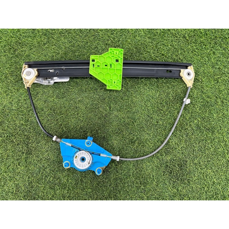 Механизм стеклоподъемника (кузов и элементы) AUDI A4 B6 2.4BDV 8E0839462C