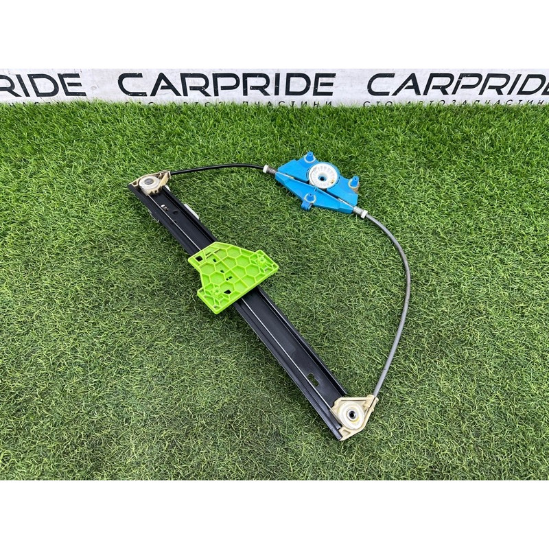 Механизм стеклоподъемника (кузов и элементы) AUDI A4 B6 2.4BDV 8E0839461C