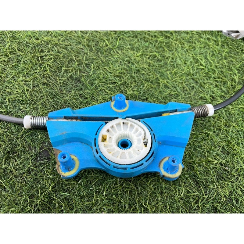 Механизм стеклоподъемника (кузов и элементы) AUDI A4 B6 2.4BDV 8E0839461C