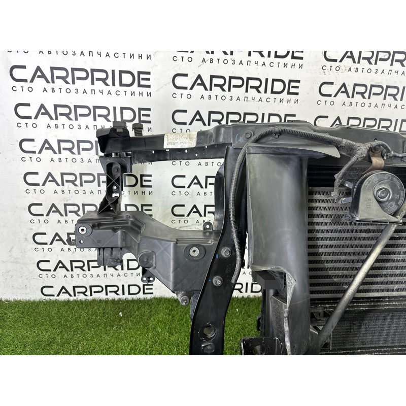 Телевизор (передняя часть кузова) (наружные элементы кузова) Jeep Grand Cherokee WK2 2014 3.0 Diesel 5156114AA