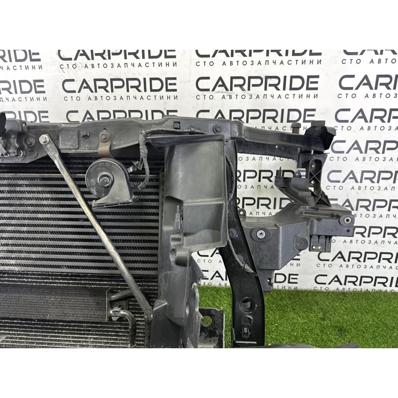 Телевизор (передняя часть кузова) (наружные элементы кузова) Jeep Grand Cherokee WK2 2014 3.0 Diesel 5156114AA