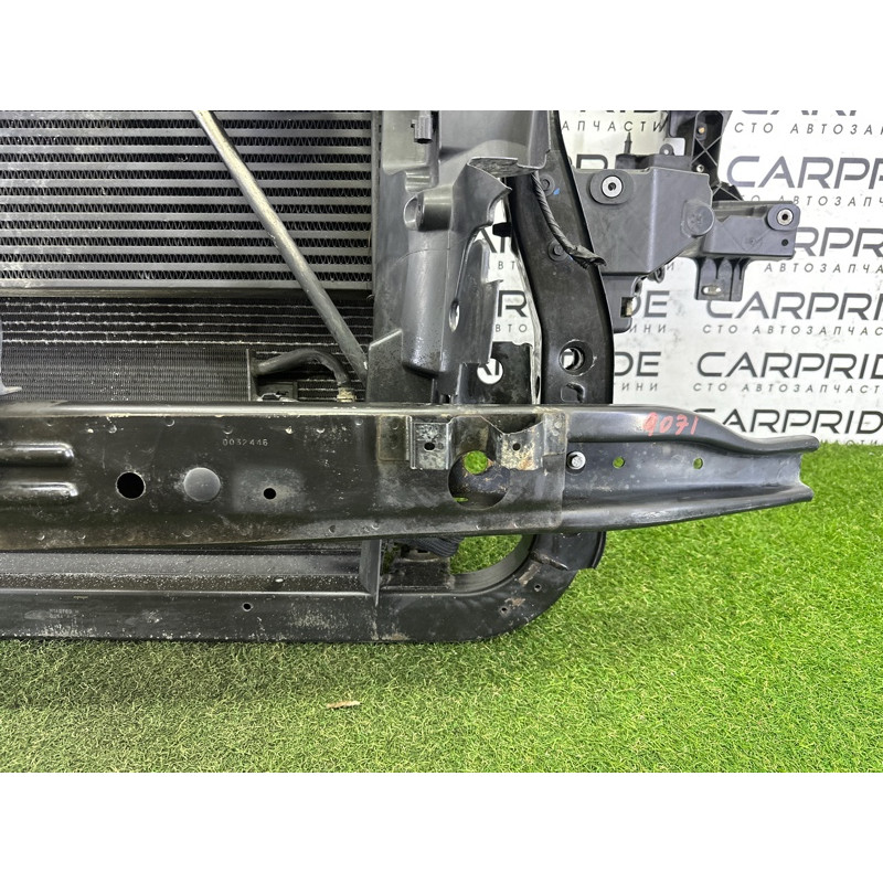 Телевизор (передняя часть кузова) (наружные элементы кузова) Jeep Grand Cherokee WK2 2014 3.0 Diesel 5156114AA