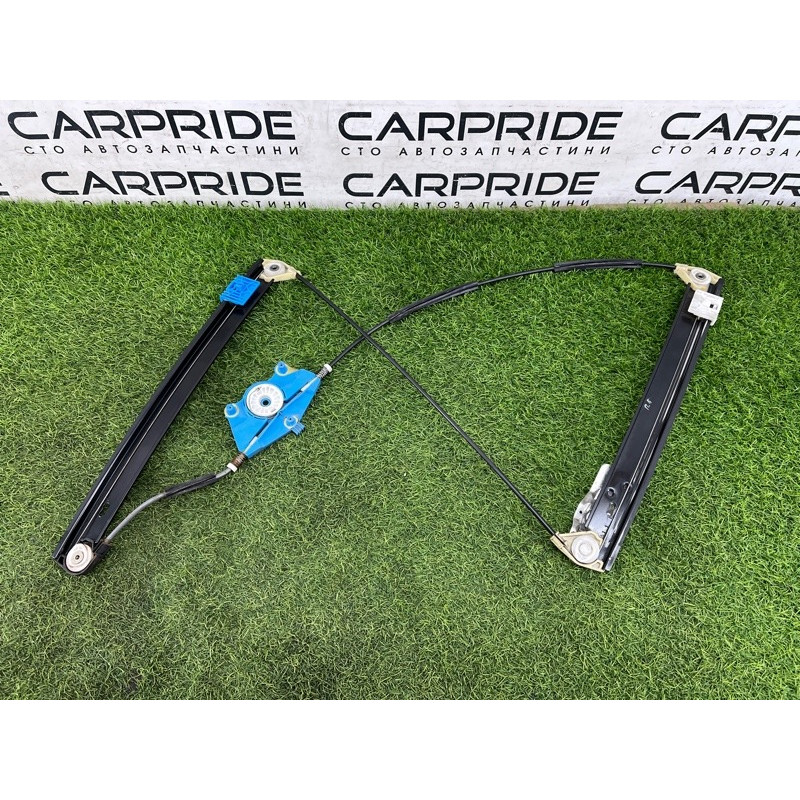 Механизм стеклоподъемника (кузов и элементы) AUDI A4 B6 2.4BDV 8E0837461C