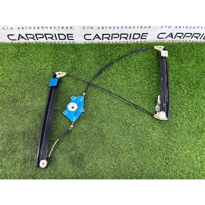 Механизм стеклоподъемника (кузов и элементы) AUDI A4 B6 2.4BDV 8E0837461C