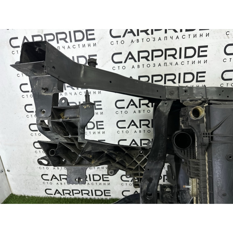 Телевизор (передняя часть кузова) (наружные элементы кузова) Jeep Grand Cherokee WK2 2014 3.0 Diesel 5156114AA