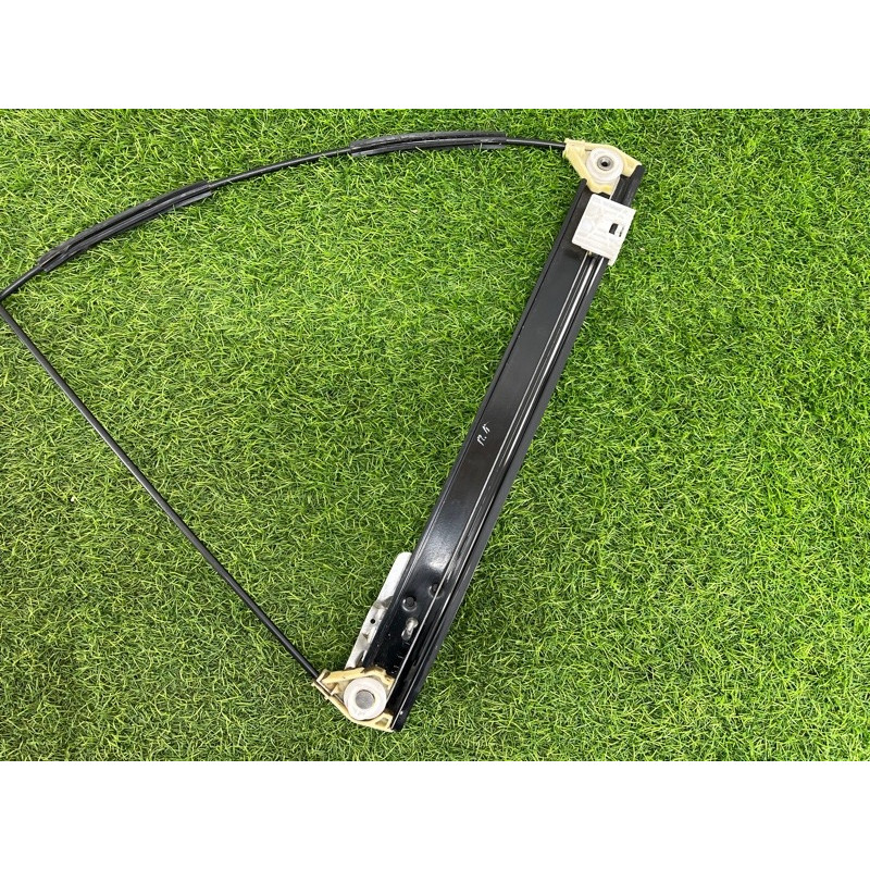 Механизм стеклоподъемника (кузов и элементы) AUDI A4 B6 2.4BDV 8E0837461C