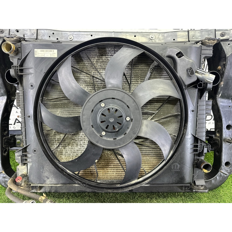 Телевизор (передняя часть кузова) (наружные элементы кузова) Jeep Grand Cherokee WK2 2014 3.0 Diesel 5156114AA