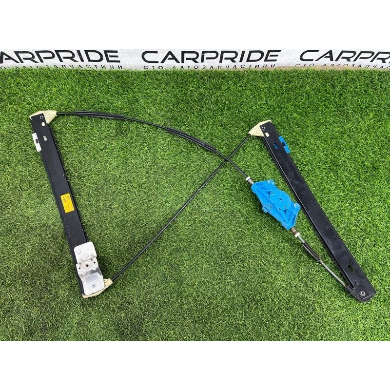 Механизм стеклоподъемника (кузов и элементы) AUDI A4 B6 2.4BDV 8E0837461C