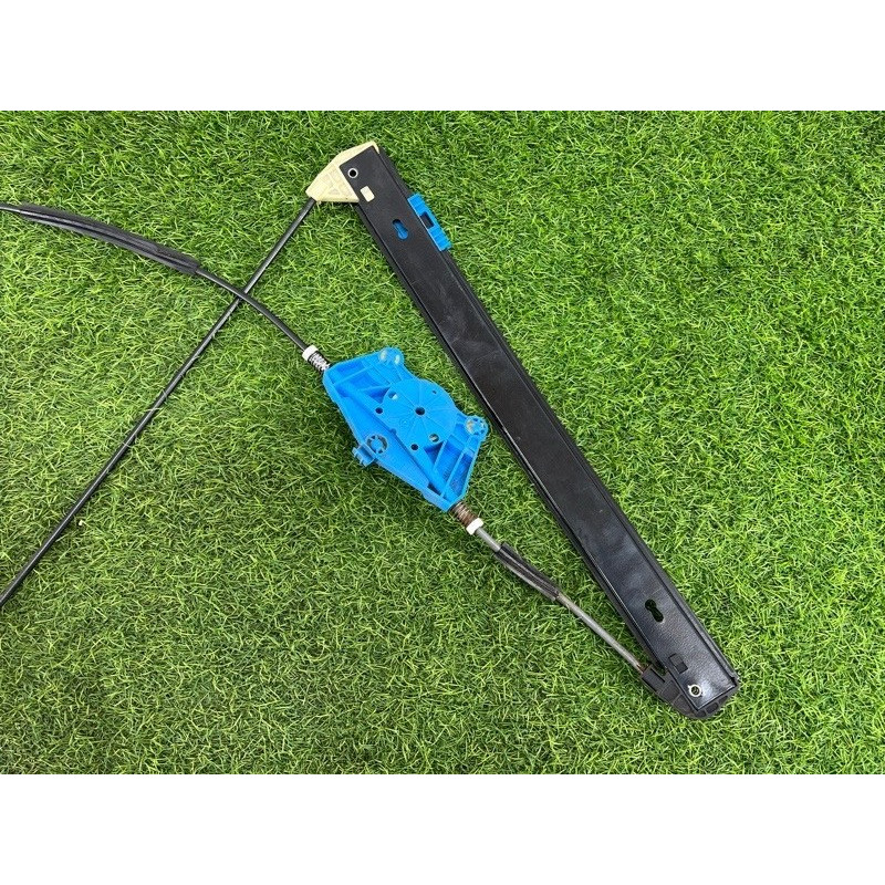 Механизм стеклоподъемника (кузов и элементы) AUDI A4 B6 2.4BDV 8E0837461C