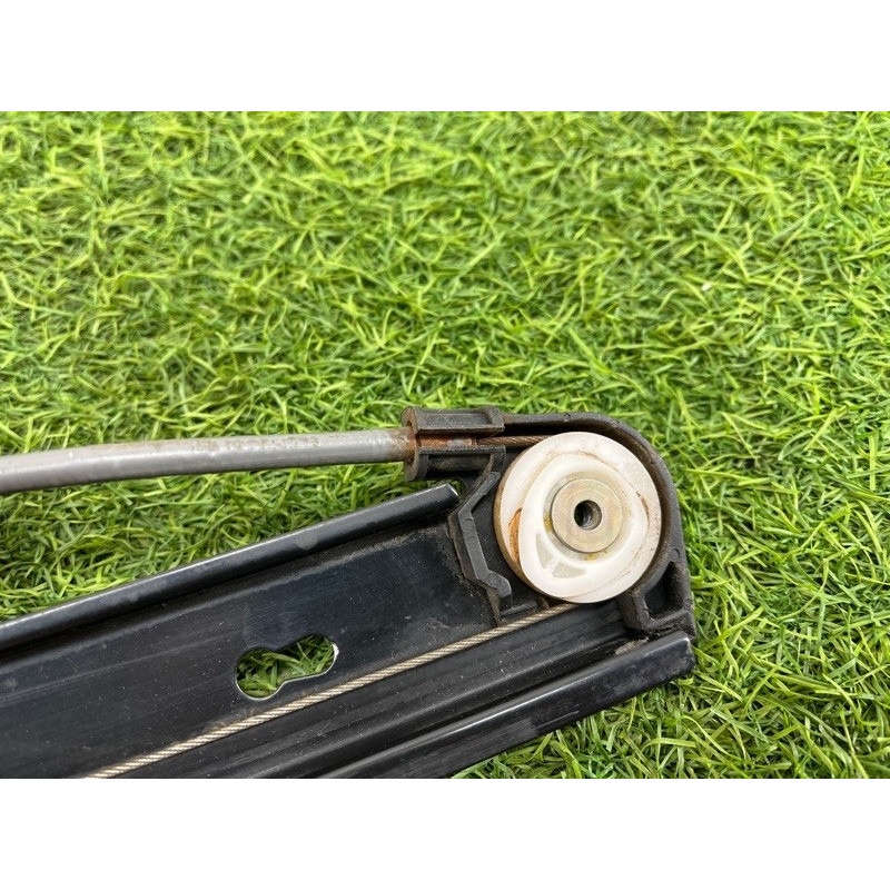 Механизм стеклоподъемника (кузов и элементы) AUDI A4 B6 2.4BDV 8E0837461C