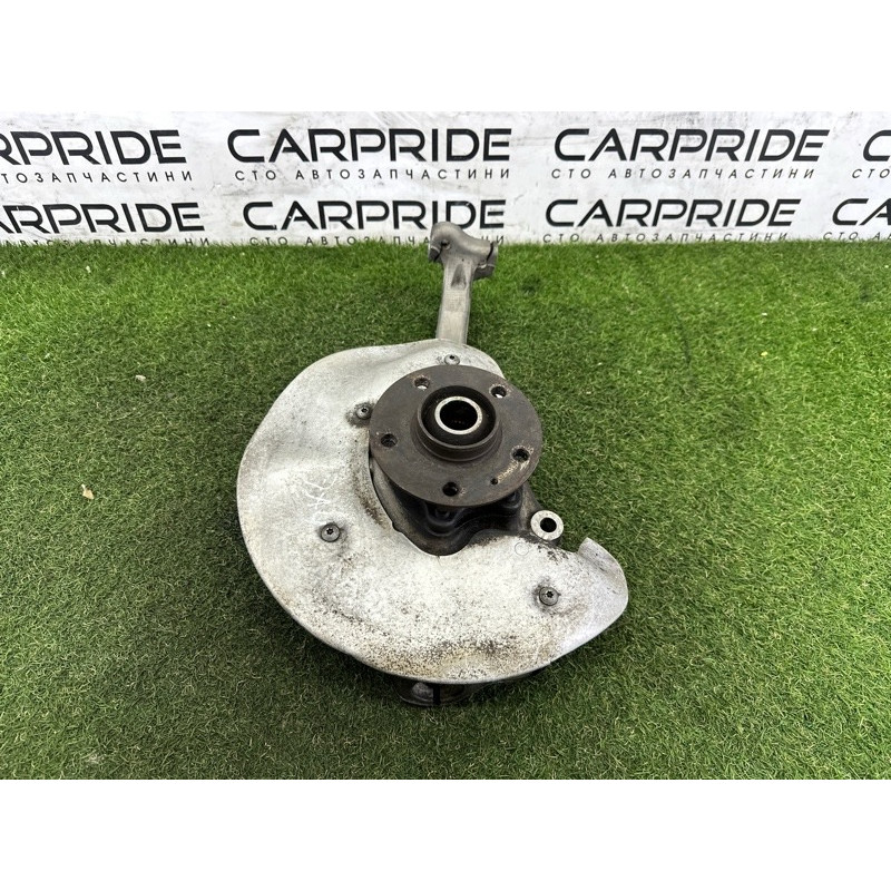 Поворотный кулак (подвеска) AUDI A4 B8 2014 2.0 TFSI 4G0407253A