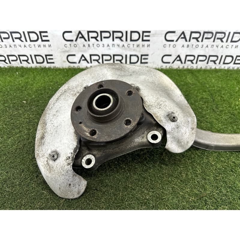 Поворотный кулак (подвеска) AUDI A4 B8 2014 2.0 TFSI 4G0407253A