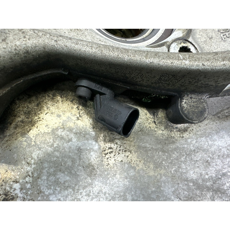 Поворотный кулак (подвеска) AUDI A4 B8 2014 2.0 TFSI 4G0407253A