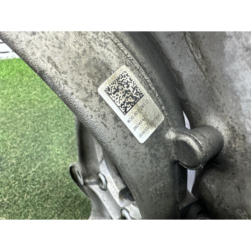 Поворотный кулак (подвеска) AUDI A4 B8 2014 2.0 TFSI 4G0407253A