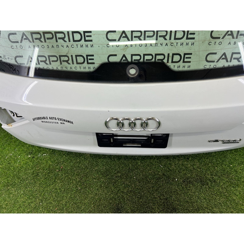 Крышка багажника (кузов и элементы) AUDI A4 B8 2013 2.0 TFSI 8K9827023