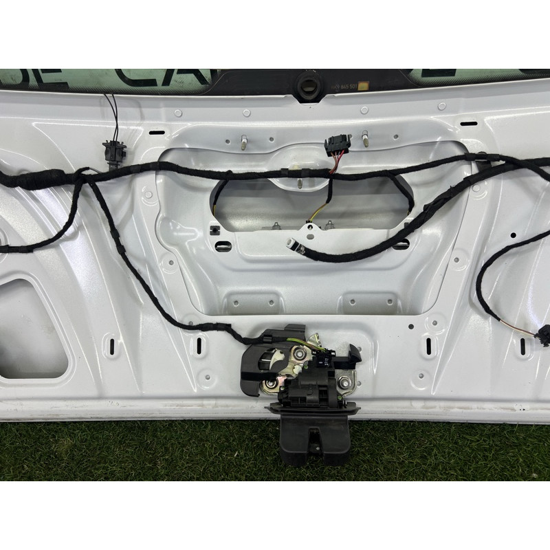 Крышка багажника (кузов и элементы) AUDI A4 B8 2013 2.0 TFSI 8K9827023