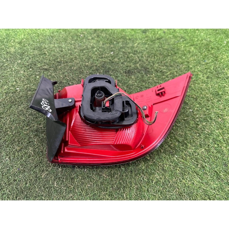 Задний фонарь (оптика) Volkswagen Touareg NF 2013 3.6 7P6945096G