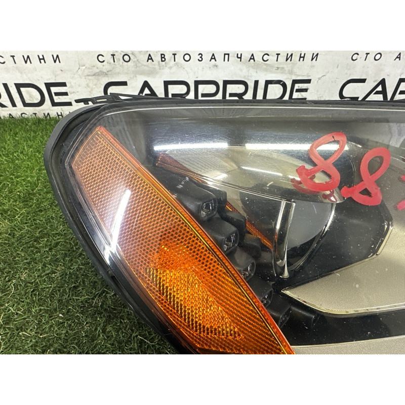 Фара (оптика) Volkswagen Touareg NF 2013 3.6 7P1941752A