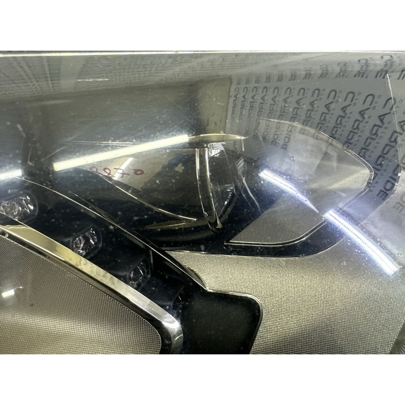 Фара (оптика) Volkswagen Touareg NF 2013 3.6 7P1941752A