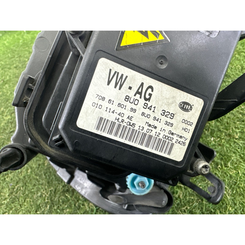 Фара (оптика) Volkswagen Touareg NF 2013 3.6 7P1941752A