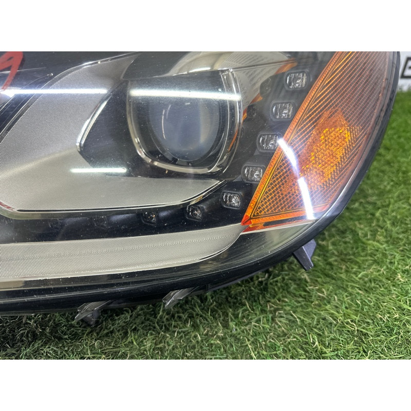 Фара (оптика) Volkswagen Touareg NF 2011 3.6 7P1941751A