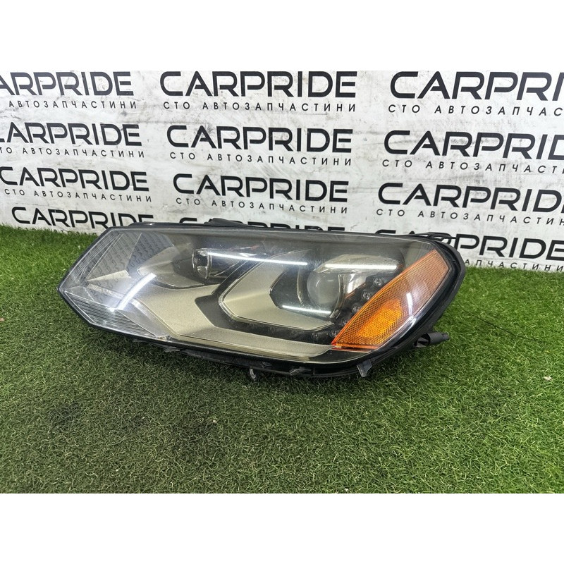 Фара (оптика) Volkswagen Touareg NF 2013 3.6 7P1941751A