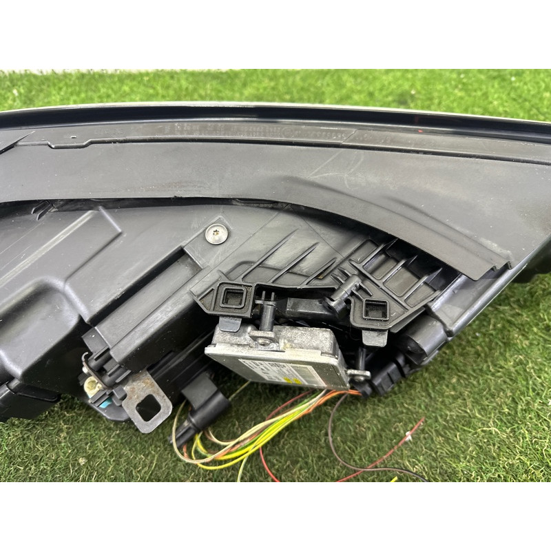 Фара (оптика) Volkswagen Touareg NF 2013 3.6 7P1941751A