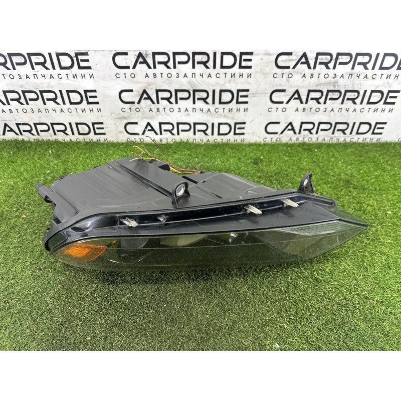 Фара (оптика) Volkswagen Touareg NF 2013 3.6 7P1941751A