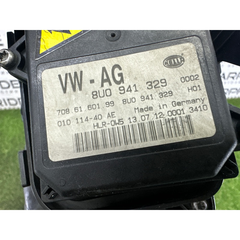 Фара (оптика) Volkswagen Touareg NF 2013 3.6 7P1941751A