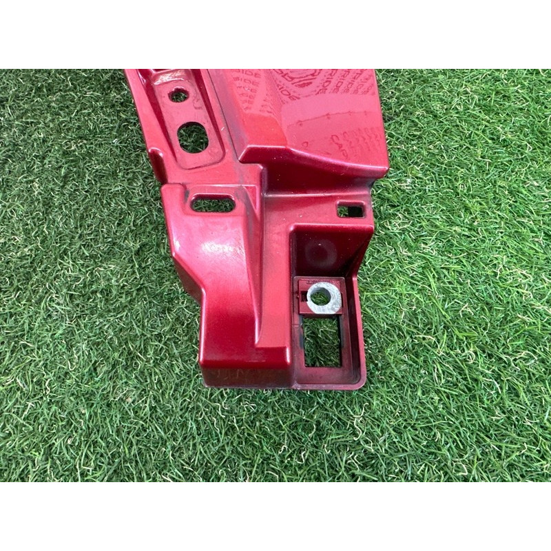 Крыло (наружные элементы кузова) LAND ROVER Range Rover Evoque L538 2016 2.0 LR066935