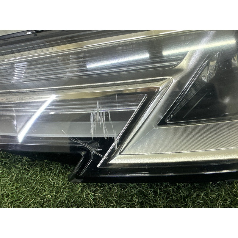 Фара (оптика) AUDI A4 B9 2017 2.0 TFSI 8W0941043B