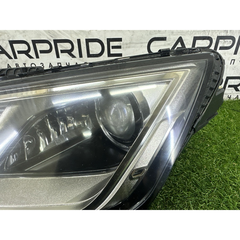 Фара (оптика) AUDI A4 B9 2017 2.0 TFSI 8W0941043B