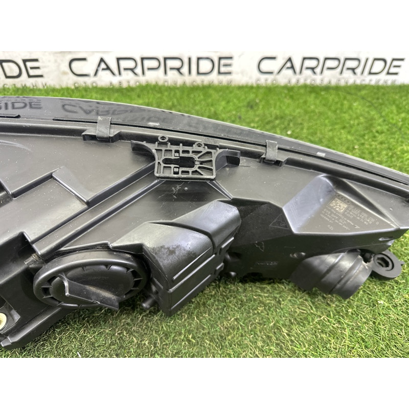 Фара (оптика) AUDI A4 B9 2017 2.0 TFSI 8W0941043B