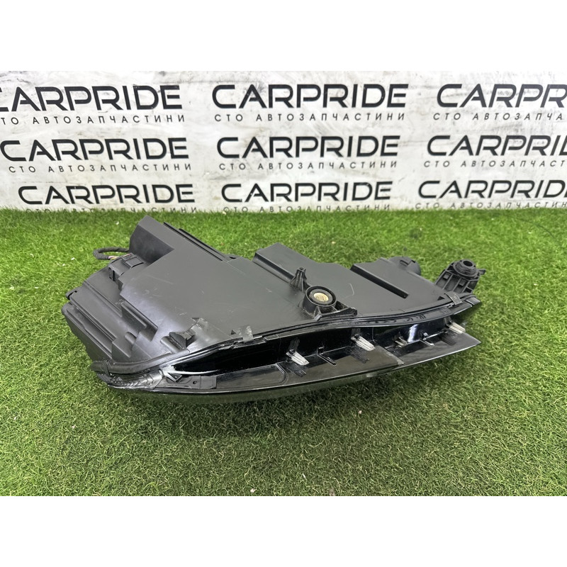 Фара (оптика) AUDI A4 B9 2017 2.0 TFSI 8W0941043B