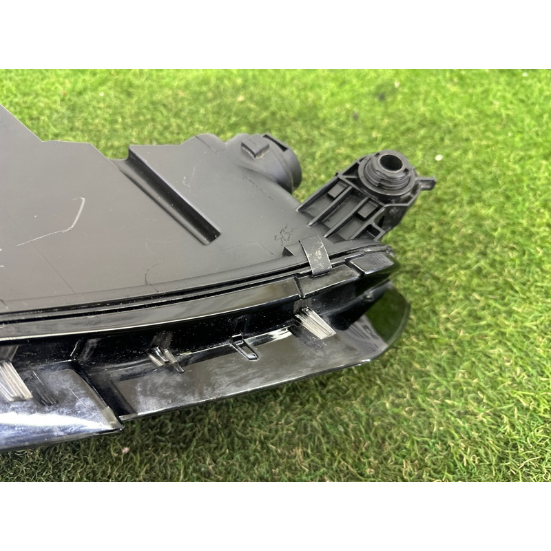 Фара (оптика) AUDI A4 B9 2017 2.0 TFSI 8W0941043B