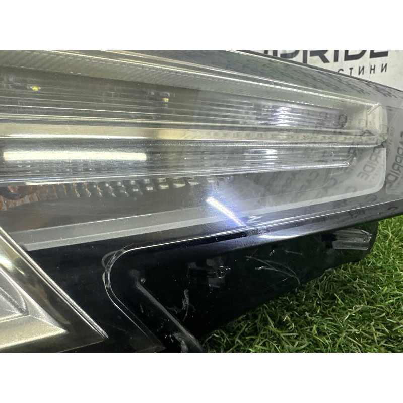 Фара (оптика) AUDI A4 B9 2017 2.0 TFSI 8W0941044B