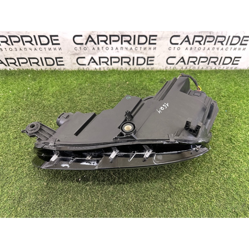 Фара (оптика) AUDI A4 B9 2017 2.0 TFSI 8W0941044B