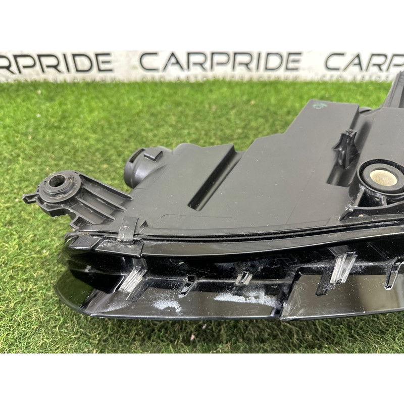 Фара (оптика) AUDI A4 B9 2017 2.0 TFSI 8W0941044B