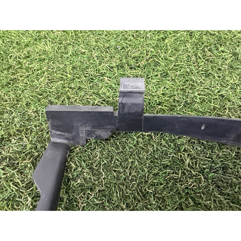 Воздуховод радиатора (кузов и элементы) LAND ROVER Range Rover L405 2016 5.0 LR038055