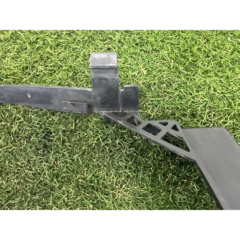 Воздуховод радиатора (кузов и элементы) LAND ROVER Range Rover L405 2016 5.0 LR038055