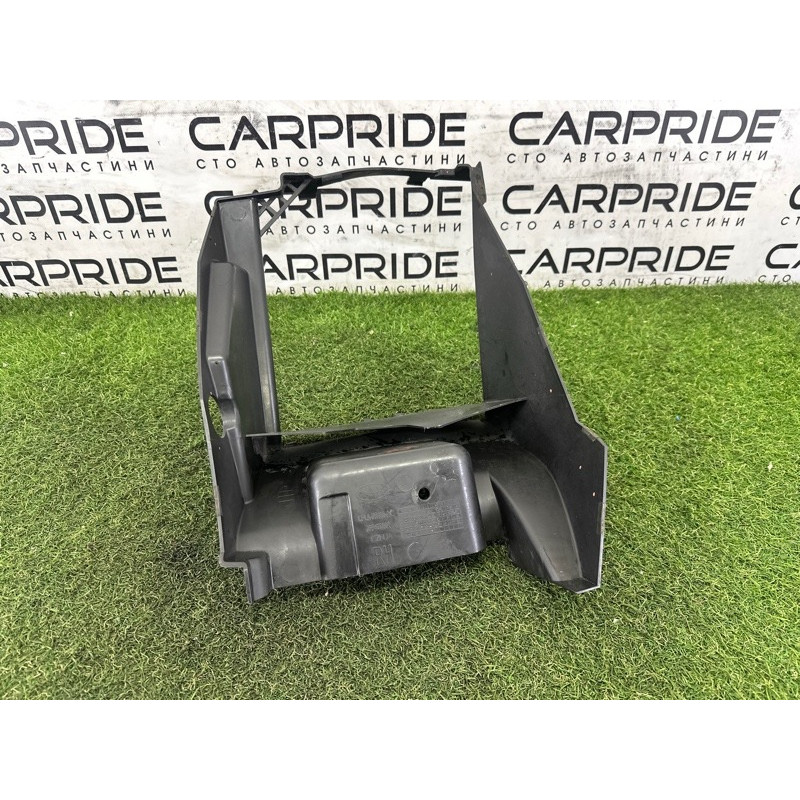 Воздуховод радиатора (кузов и элементы) LAND ROVER Range Rover L405 2016 5.0 LR038055