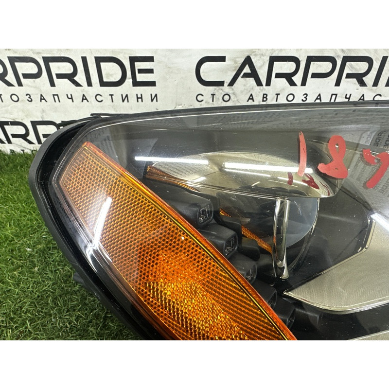 Фара (оптика) Volkswagen Touareg NF 2013 3.0 Hybrid 7P1941752A