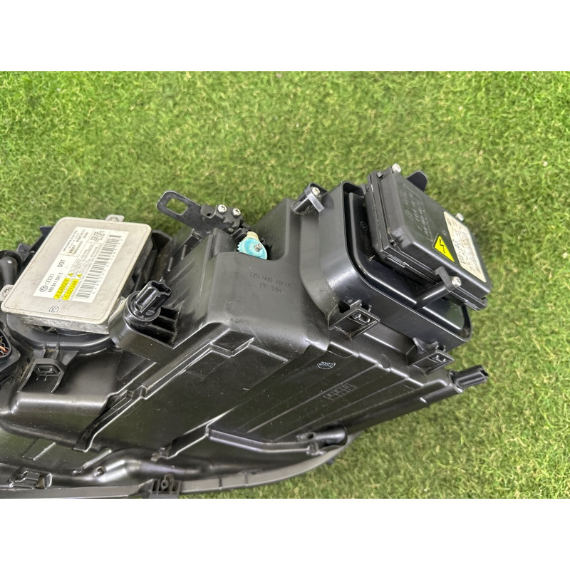 Фара (оптика) Volkswagen Touareg NF 2013 3.0 Hybrid 7P1941752A