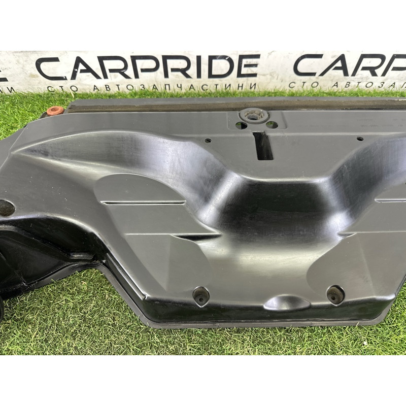 Корпус воздушного фильтра (впускная система) BMW X5 F15 2015 4.4 13717638564