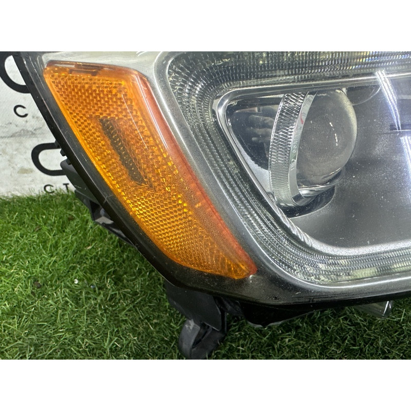 Фара (оптика) Jeep Grand Cherokee WK2 2014 3.0 Diesel 68111000AE