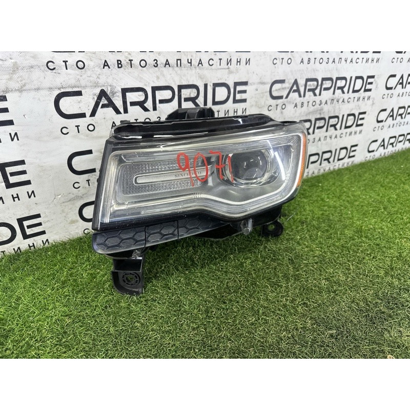Фара (оптика) Jeep Grand Cherokee WK2 2014 3.0 Diesel 68111001AE