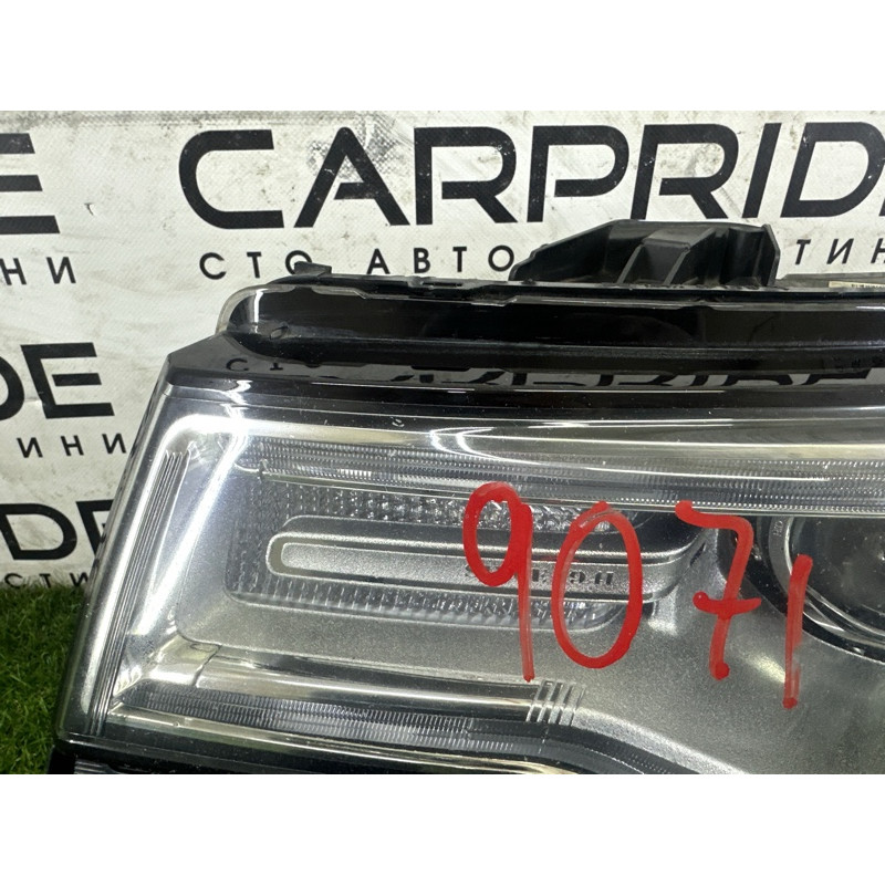 Фара (оптика) Jeep Grand Cherokee WK2 2014 3.0 Diesel 68111001AE