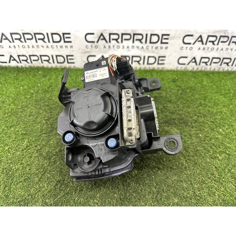 Фара (оптика) Jeep Grand Cherokee WK2 2014 3.0 Diesel 68111001AE